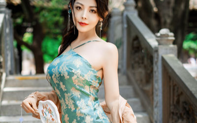 宴会上太子当众迎娶我做太子妃，未婚夫深夜翻墙质问我为什么不要他了！