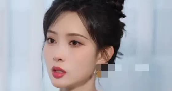 孟子义：“之前我去试镜的时候，有导演说这个角色不适合你，因为你太漂亮了。我接受不