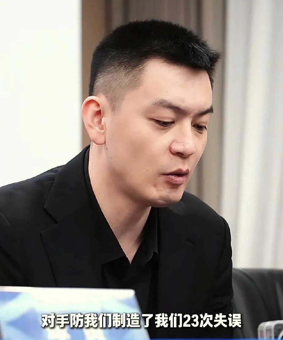 杨鸣指导谈首场杯赛失利！有警示作用！
俱乐部杯第一场比赛，辽宁男篮领先了江苏大部