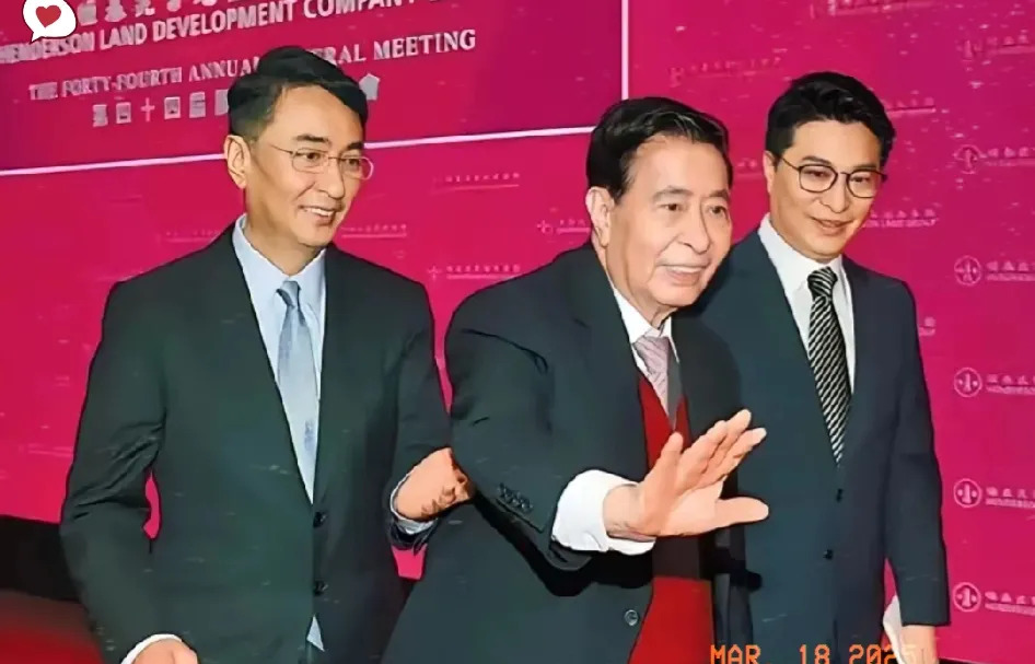 徐子淇豪门生活大转变











豪门媳妇不好当啊！“千亿媳妇”徐子淇