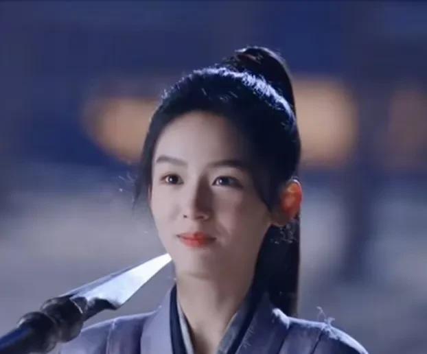 《锦月如歌》原著之禾晏
禾晏第一世公候之家禾家二房禾元亮的嫡长女，和大房禾元盛之
