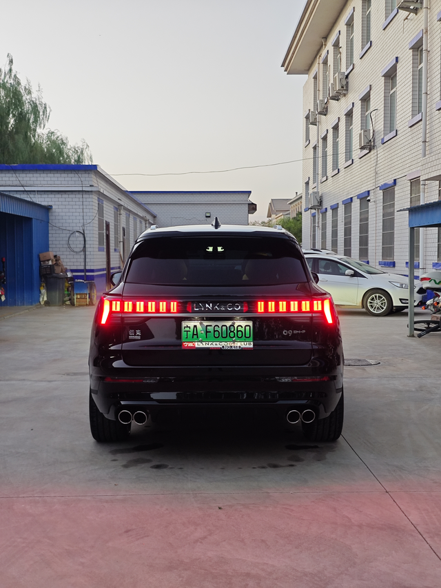 选择领克09亚运行政版的N个理由
我的09亚运行政版已经1年3个月了，公里数来到