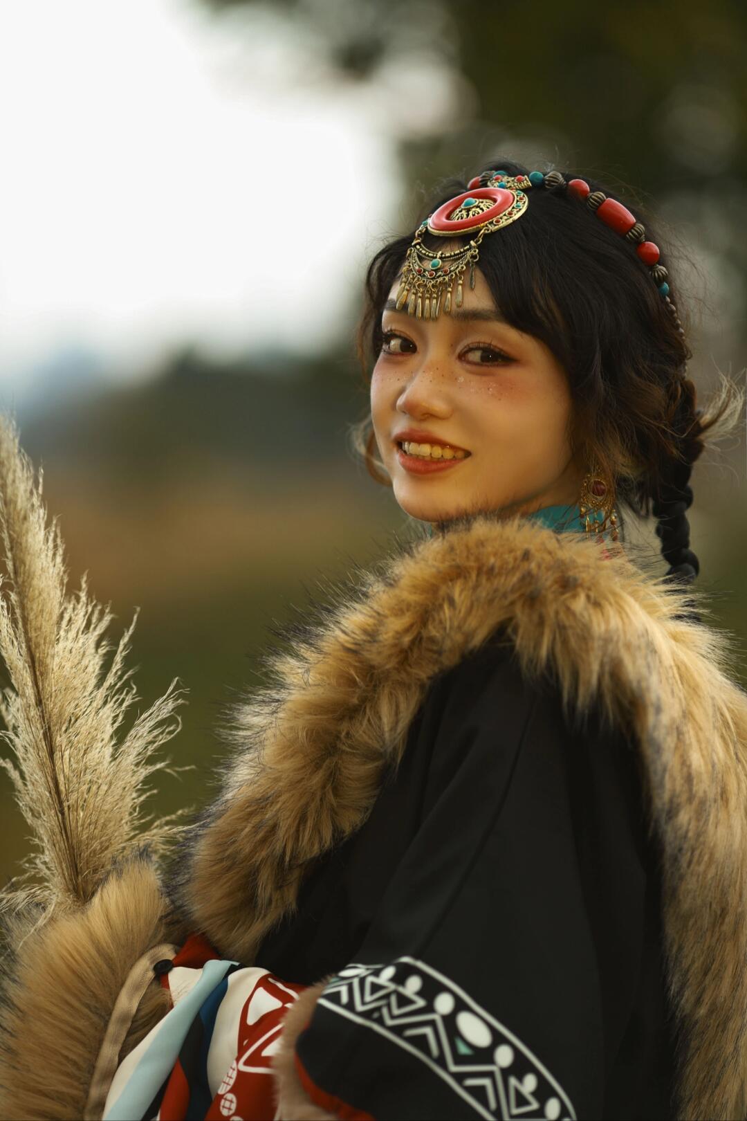 昆明藏族风写真💫“草原的女儿”[哇R]一组美美客片！~