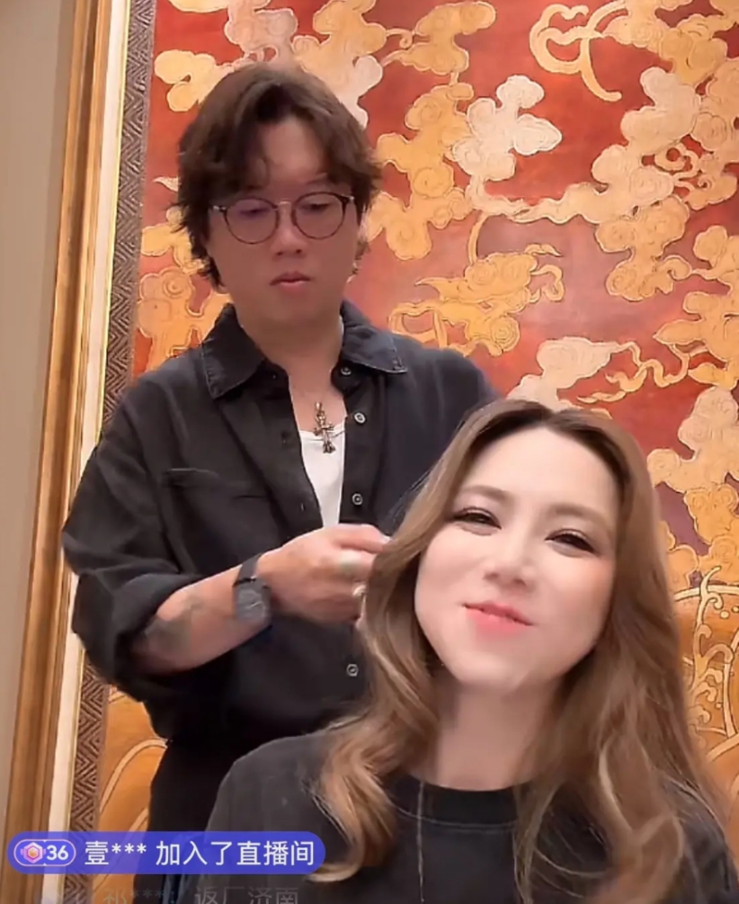 邓紫棋说，他能把版权要回来，能把自己的“孩子”要回来，能够重录《I am glo