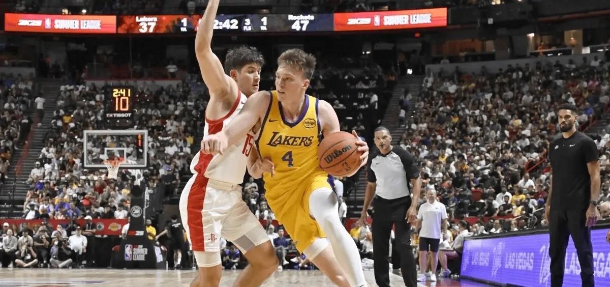 克内克特真独啊
夏季联赛湖人78-87不敌凯尔特人，赛后记者Tony Jones