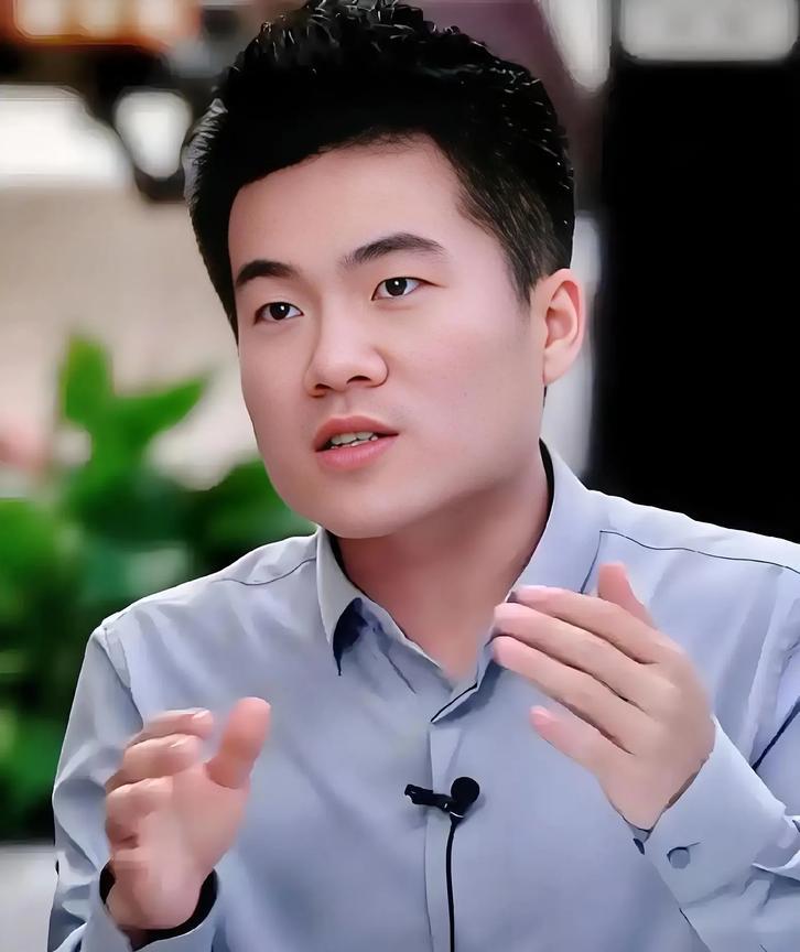 董宇辉说：“女生想要躺赢，一辈子命好，一个秘诀：精神上不受力。什么意思？任何人，