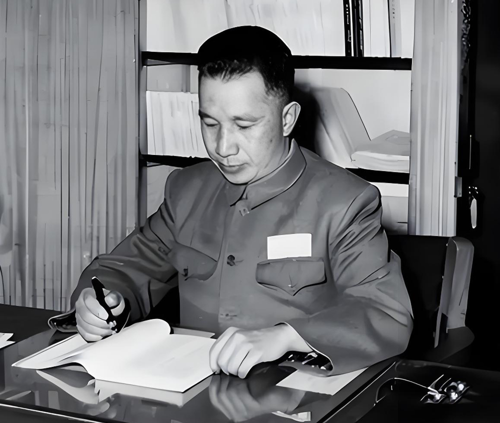 粟裕写了一首词，生前拒绝发表，直到去世后才被发现