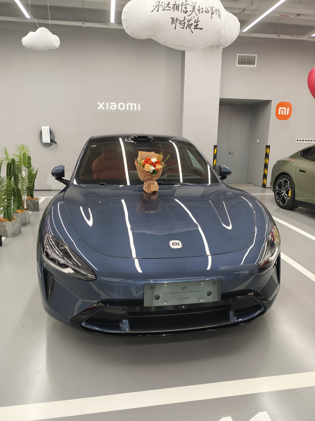 上午提车下午出险算不算最速记录
拿了驾照以后再也没有开过车。找朋友帮我从4儿子店