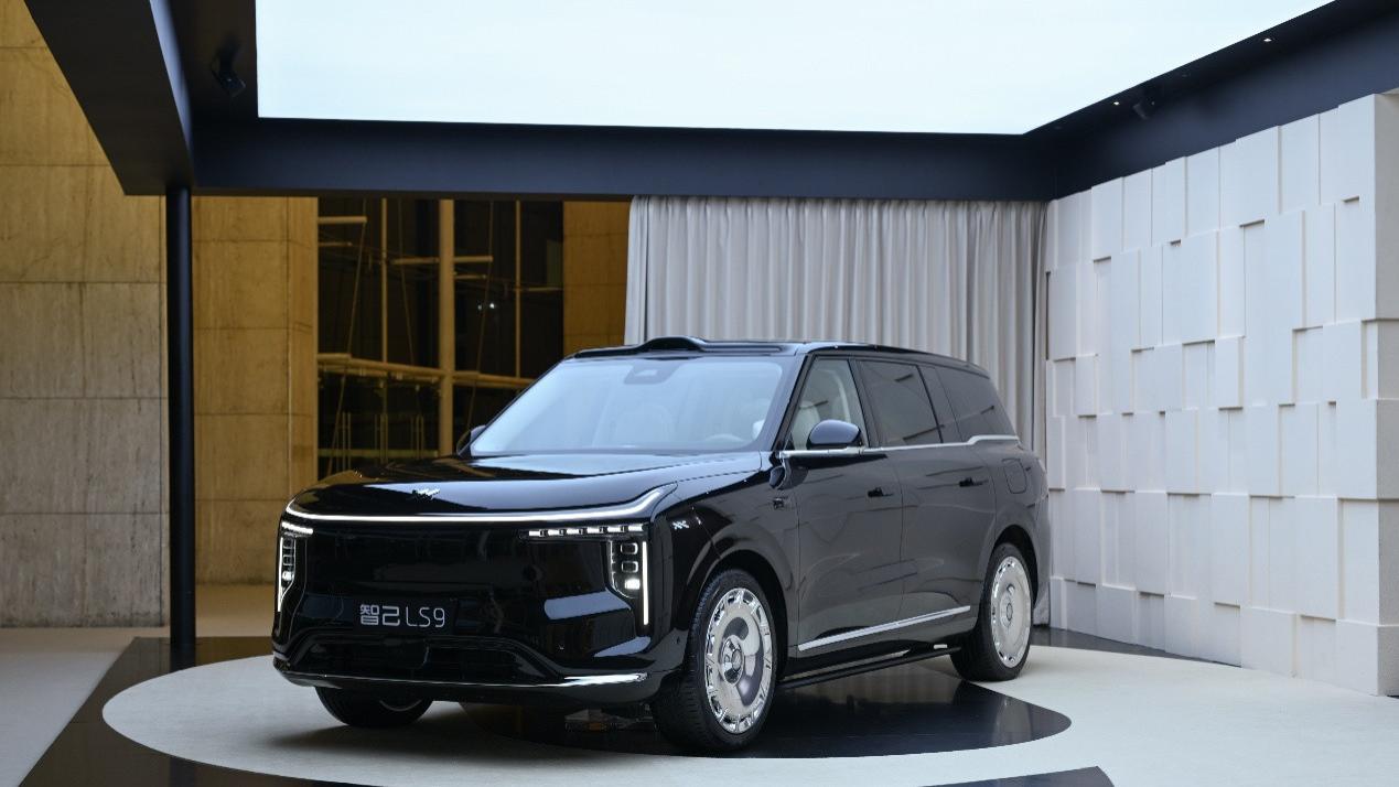 别出心裁的整活，智己创造了怎样的全新需求？