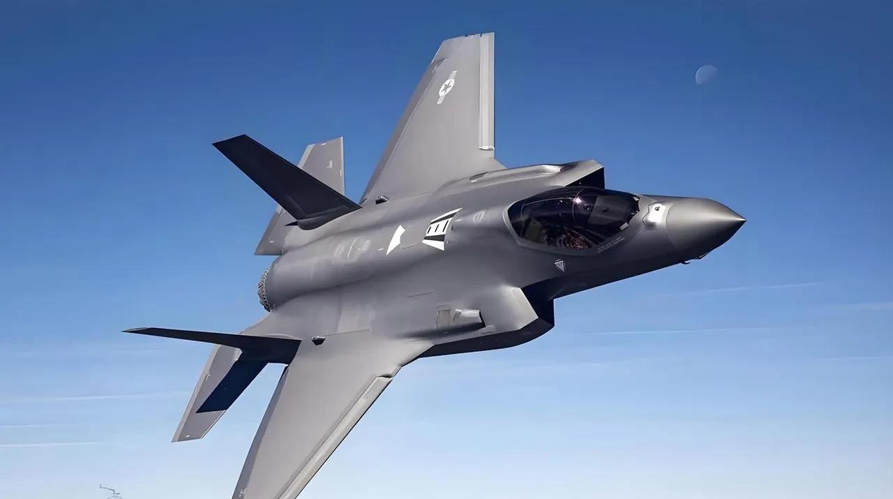 美国怕了！F-35 战斗机是中国提供零部件！
美国政府问责局 (GAO) 最新报
