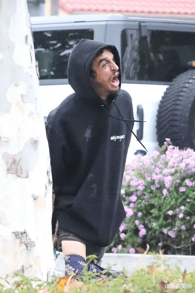 美流浪汉被认出是知名前童星，父亲曝其药瘾挣扎困境，母亲拒帮助