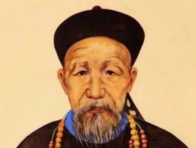 [太阳]1881年，71岁的左宗棠娶了17岁的章怡为妾。洞房花烛夜，章怡慌忙拭去