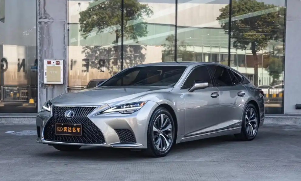 
怪不得丰田发动机如此耐造，但动力性又不行，他们的调校真的非常保守。
法拉利的4