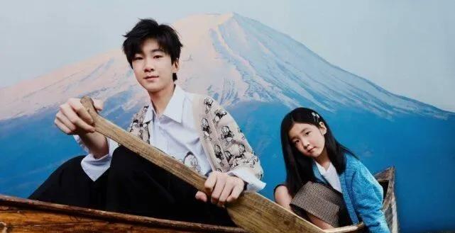 张亮女儿登杂志，基因强大超像天天