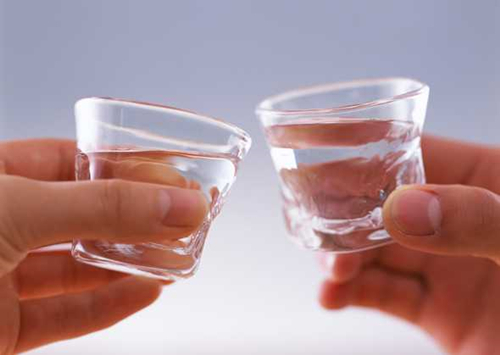 酒喝多了伤身，这个“多”是多少？