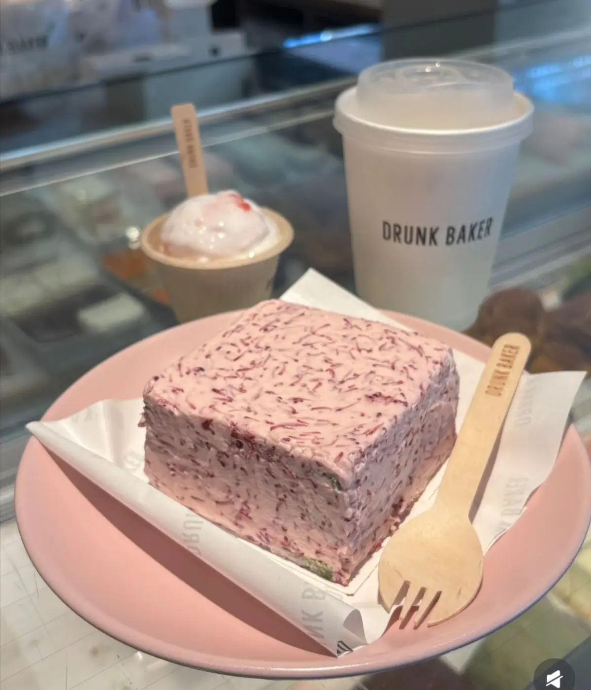杨梅味的小蛋糕，超级好吃呢