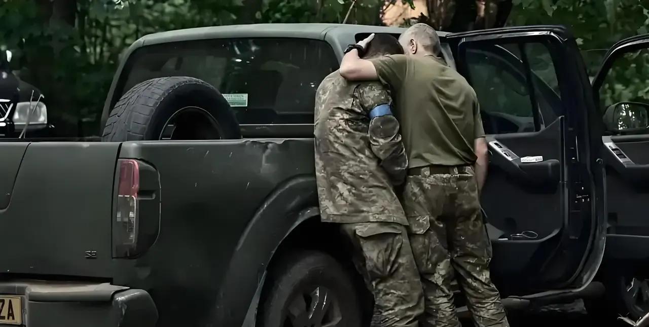 胜利大逃亡！
乌克兰总统泽连斯基表示，乌军已经完成在库尔斯克地区的任务，可以撤离