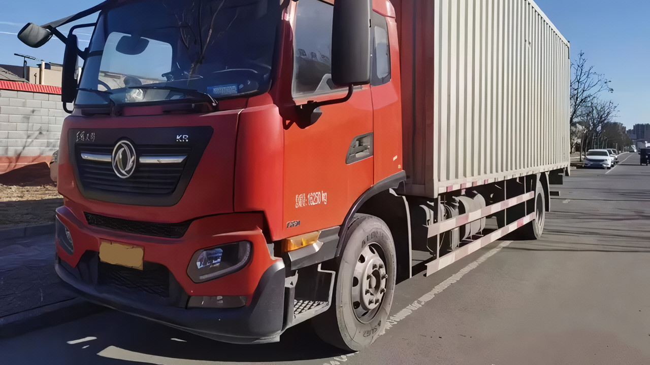 怎么找到靠谱的车发货：瓷砖建材拉货找车指南来啦！