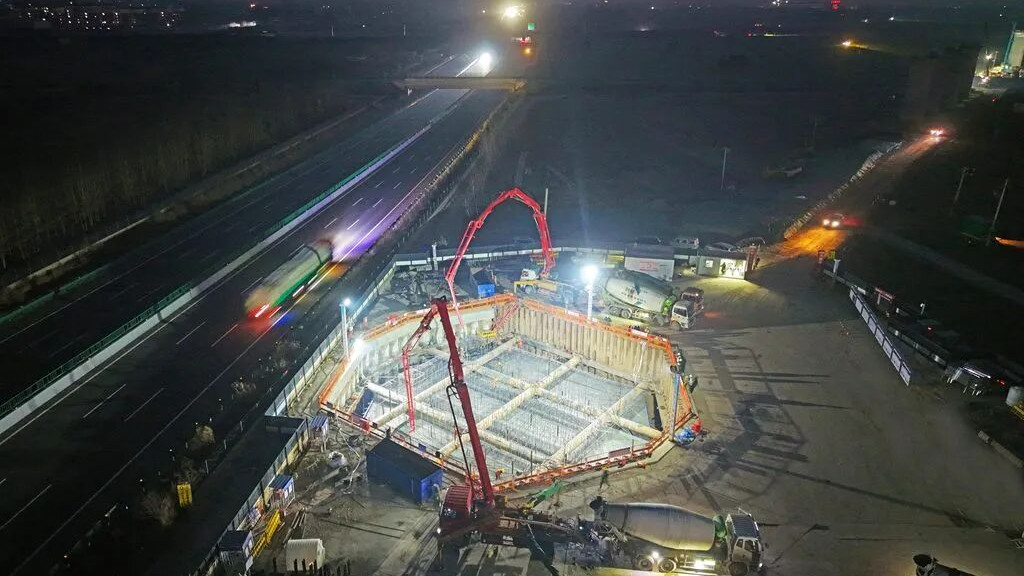 石雄铁路建设有序推进