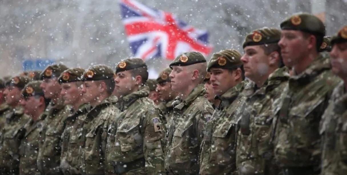 那个不要脸的英国又开始找死了……
近日英国国防大臣放出厥词称：
若台湾爆发冲突，