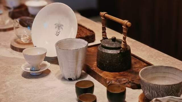 综卦：《周易》中事物矛盾对立统一的体现