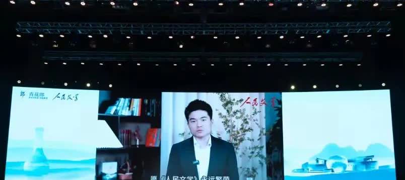 董宇辉低调到极致！

董宇辉到底有多低调，不了解他的朋友根本不会想到。

