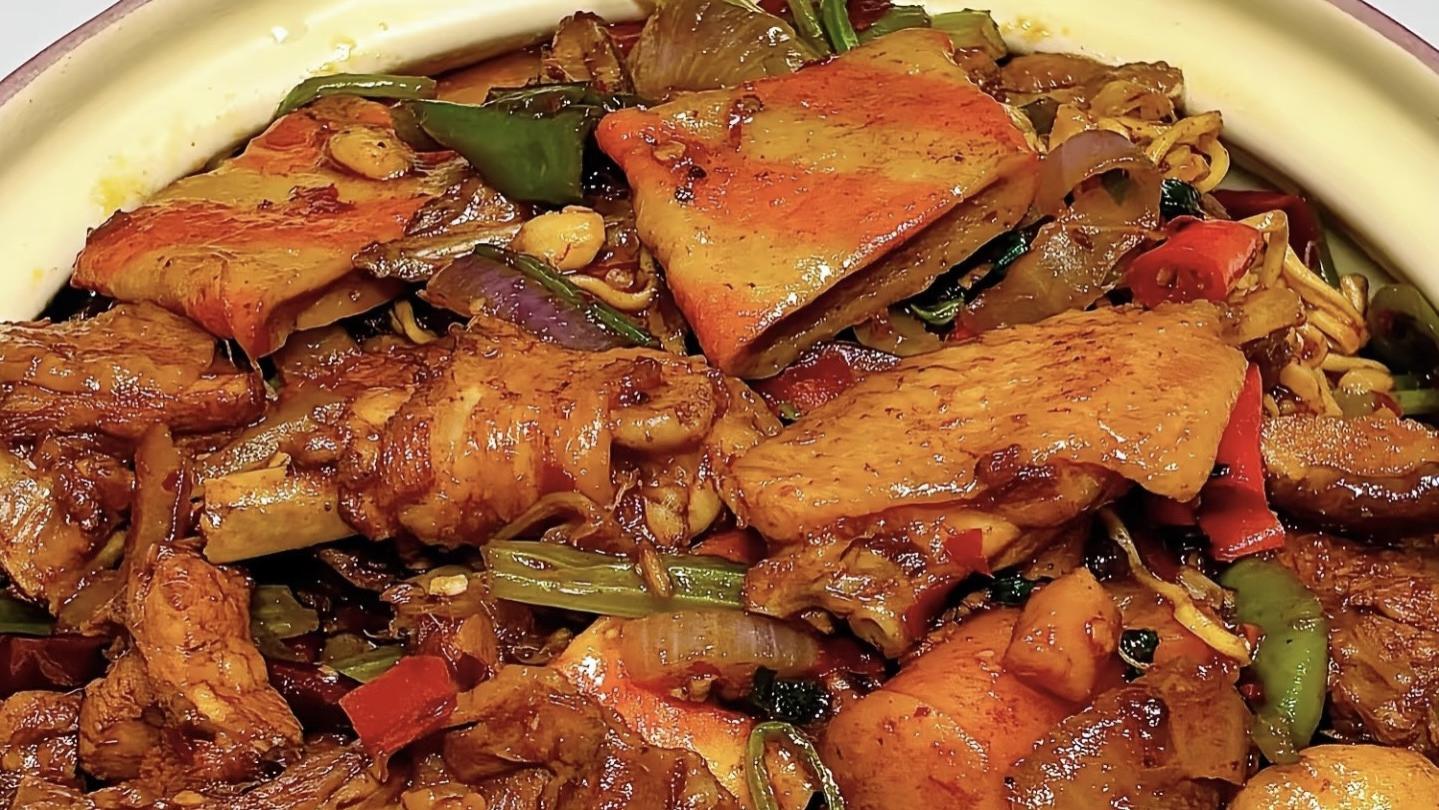 家庭复刻超入味重庆鸡公煲：从食材到火候，零失败教程