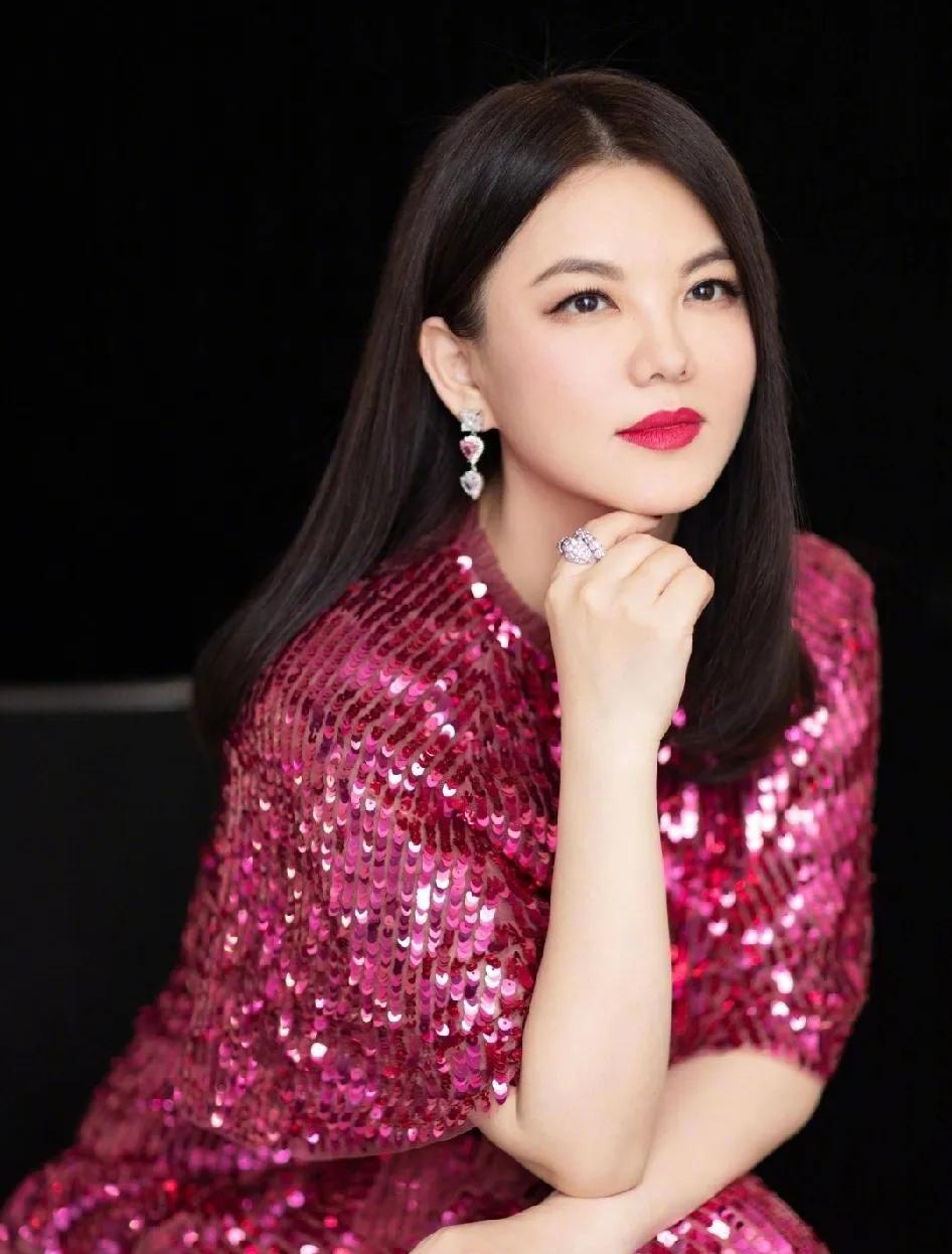 李湘的前夫王岳伦以前曾经说：李湘最大的爱好就是买房，买房，买房，你听听，人家买房