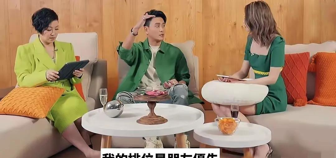 胡杏儿是忍者神龟吧？瞧瞧黄宗泽的择偶要求：
家人第一，朋友优先于女友，女友她还不