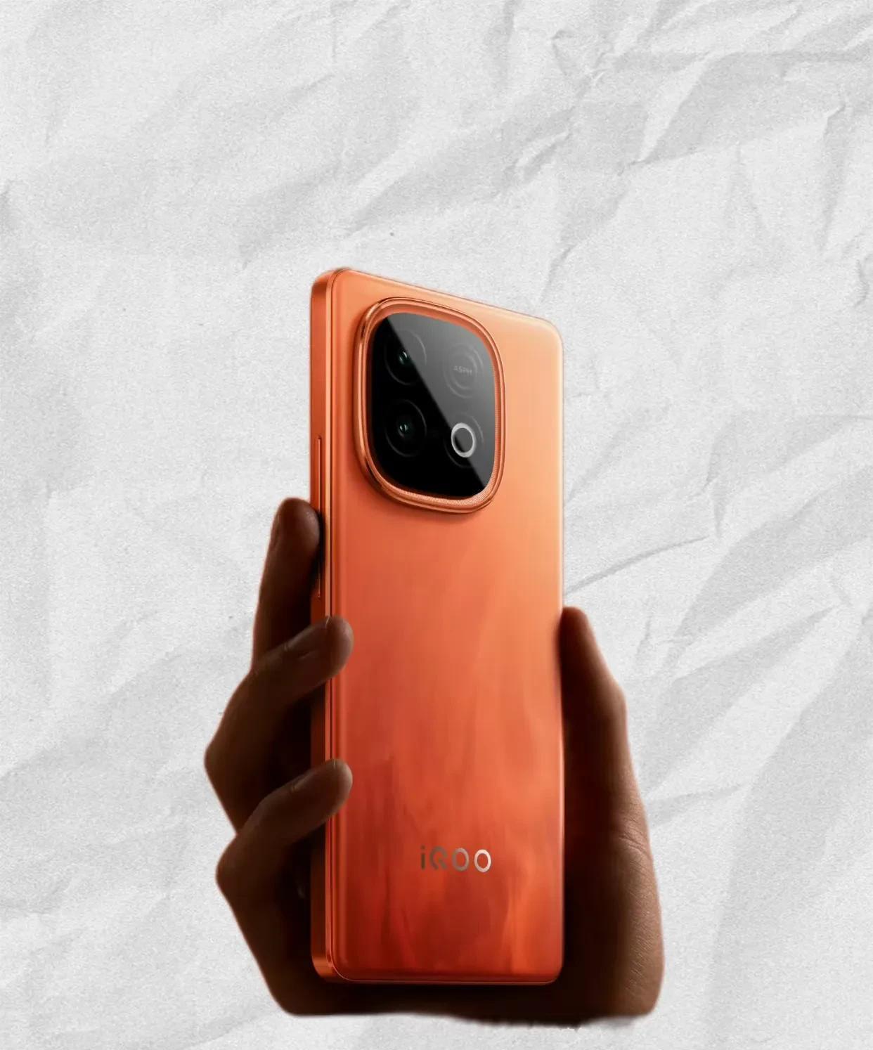 iQOOZ10turbo外观也来了[灵光一闪]今天很多新机预热[思考]俗称小iQ