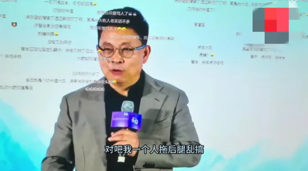 余承东还是那么自信。一场深圳在举办的未来汽车大会，成为了余承东的个人表演会。他说