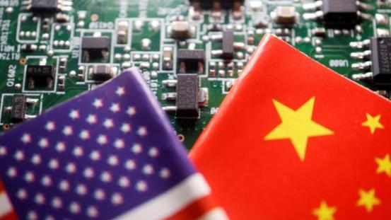 美国胁迫全世界“二选一”，中方寸步不让，谁敢配合必将付出代价
最新一轮芯片大战又