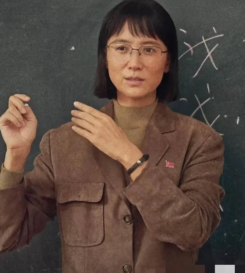 宋佳，实在不行
你就别再演戏了吧！
主要就是我觉得你演的实在是
太感人了！

2