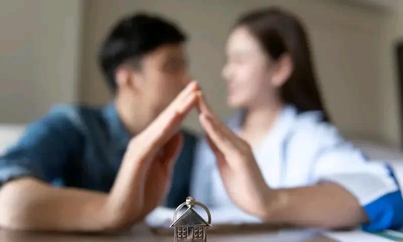 一图看懂两孩非亲生热点事件 一图看懂两孩非亲生热点事件
最近，“两孩非亲生”事件