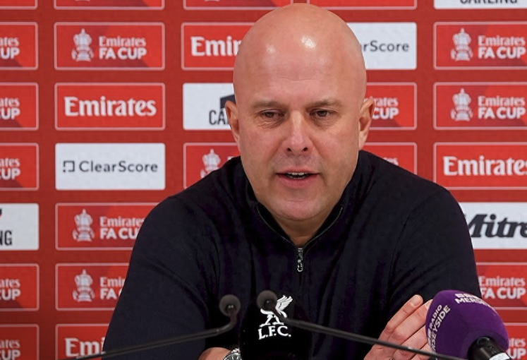足总杯第三轮，利物浦主场4-1击败巴恩斯利，赛后，红军主帅斯洛特出席新闻发布会接