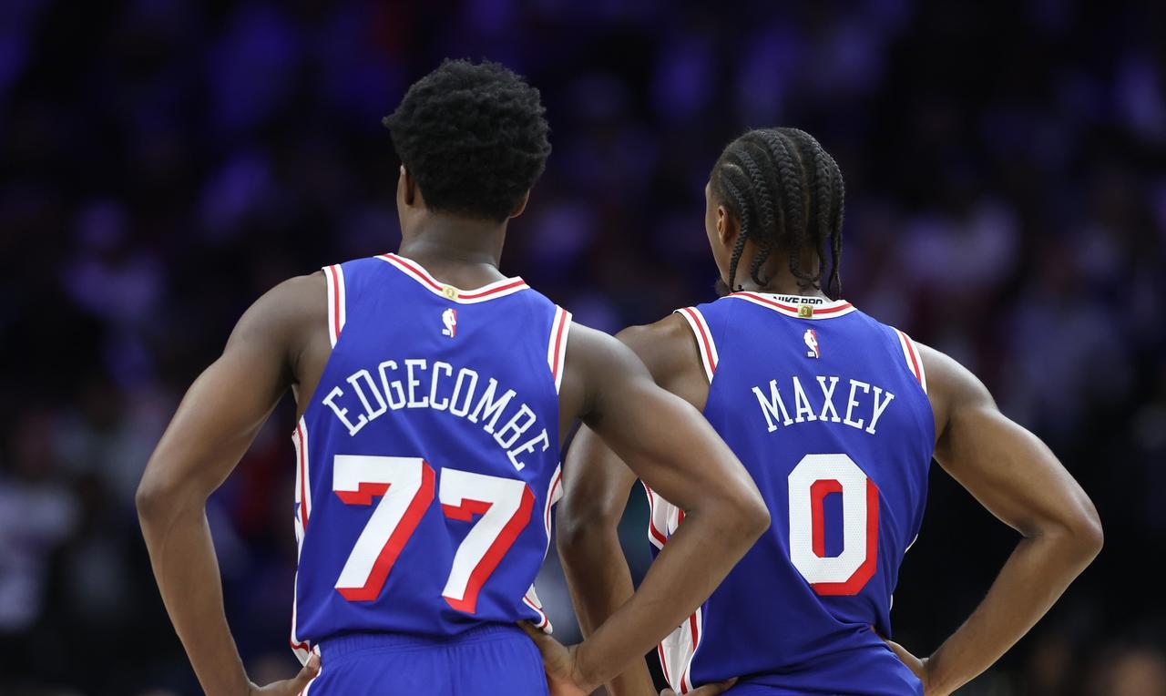 76人是不是应该考虑如何弄走恩比德和保罗-乔治了！美媒报道：76人是不是应该考虑