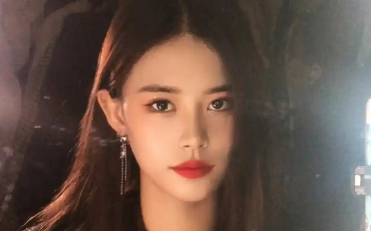 我助男友创业成功，公司上市当天他却娶了白月光，重生后我让他倾家荡产