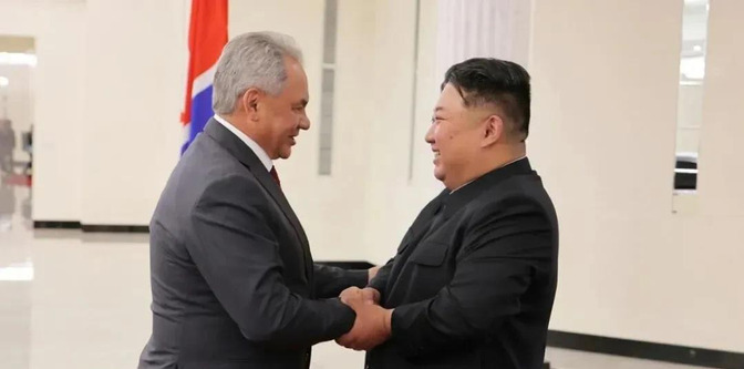 朝鲜不当棋子，想做下棋的人











朝鲜放大招了！以前那个默默无闻