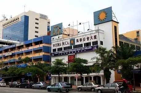 马来西亚华人是这个地球上对祖籍国（中国）的认同感最高的（没有之一），大马华人在中