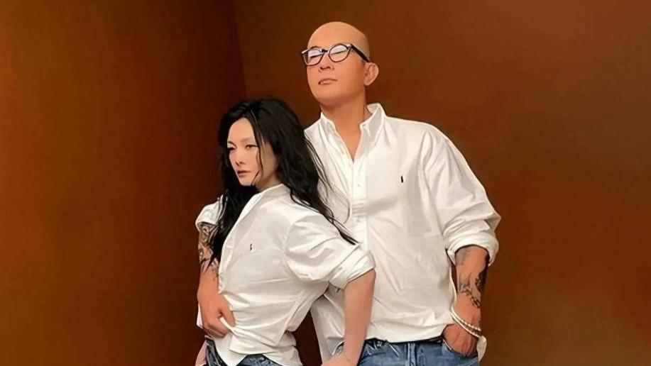 具俊晔挥霍亡妻遗产被扫地出门，怒骂后滚回韩国啃老