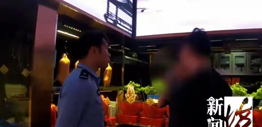 上海，一男子一觉醒来，发现手机不见了，室友告诉他，他有梦游的毛病，犯病时直接把手