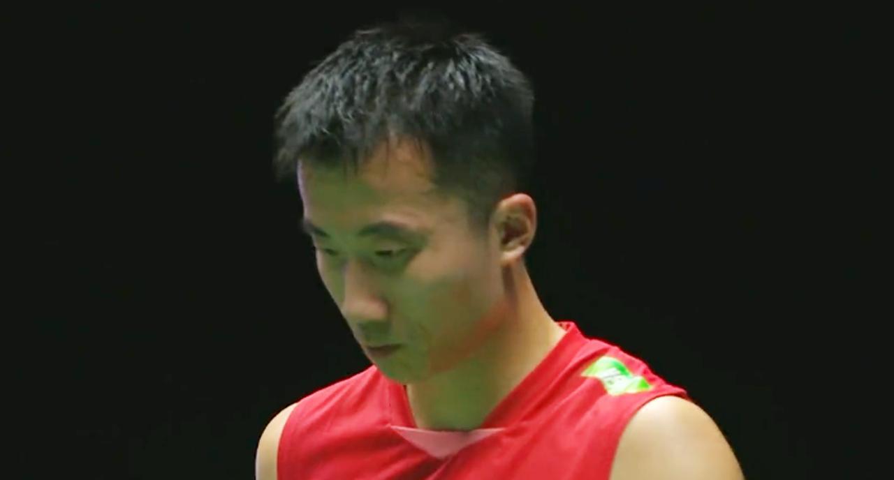 本以为新加坡公开赛男单决赛，会是一场势均力敌的较量，但万万没想到，比赛过程却呈现