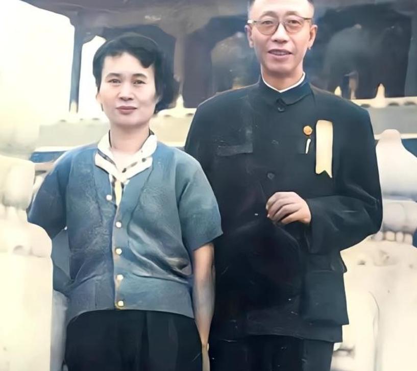 1964年，毛主席突然问道溥仪的工资，当他听到只有180元，顿时脸色大变直言：薪