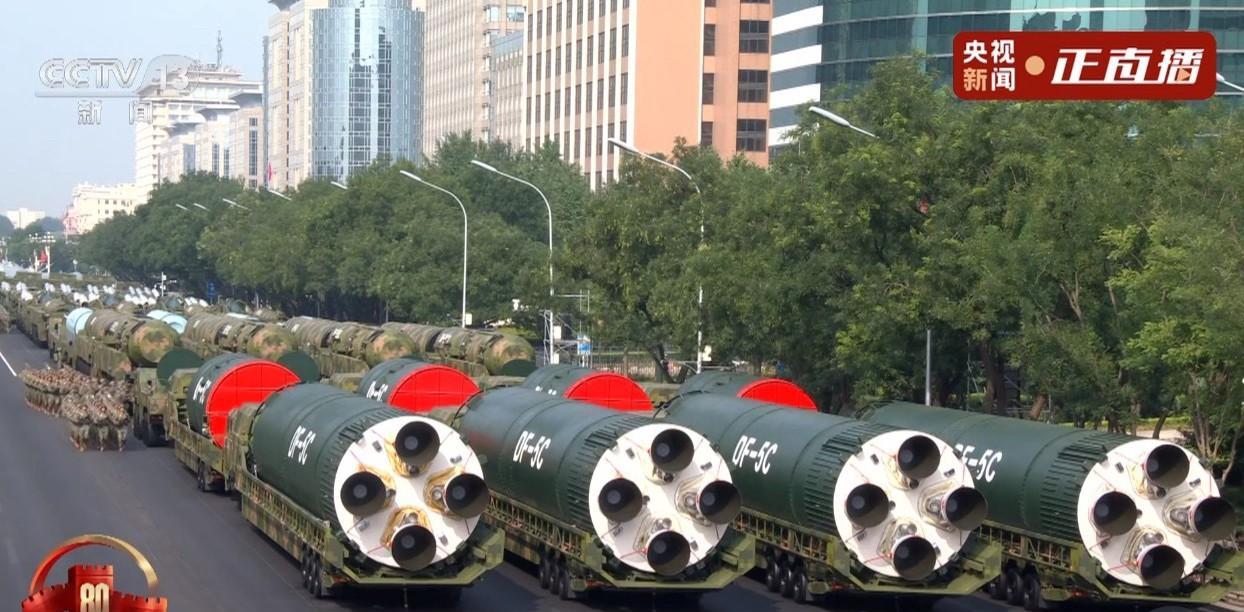 军迷出来说两句啊，平时不挺能叭叭吗[紫薇别走]