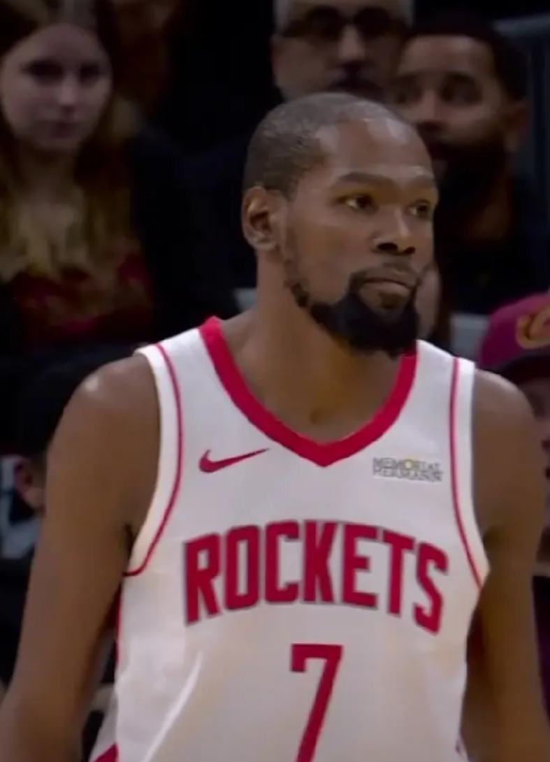 火箭客场104-110惜败独行侠！输球跟这两位球员没有半毛钱关系！

杜兰特：全