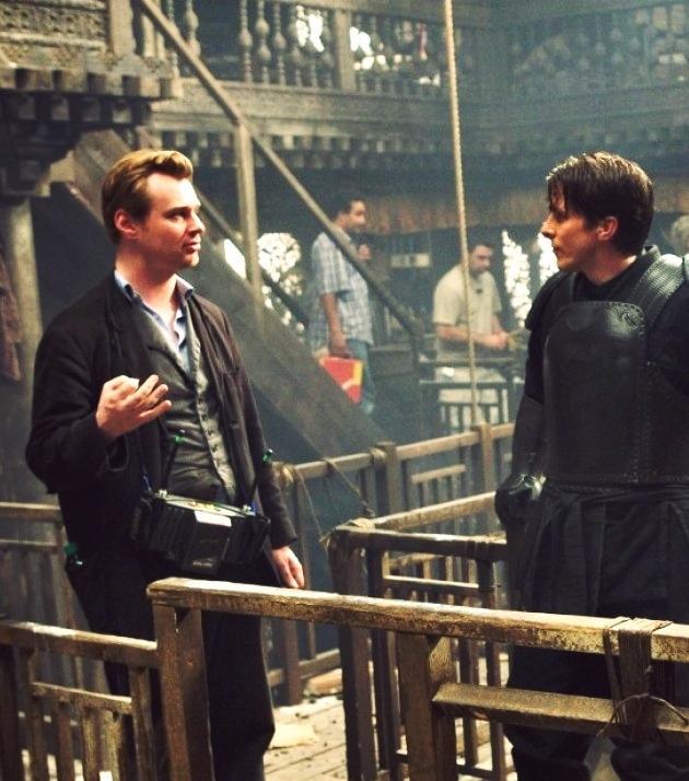 2005年6月15日，《蝙蝠侠：侠影之谜》上映，距今已有20多。
这部电影在当时