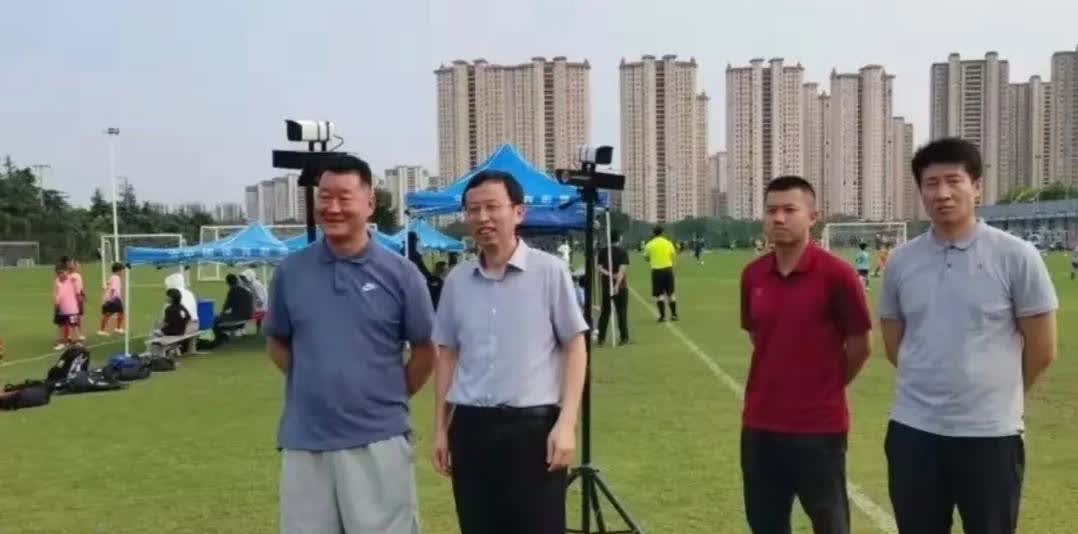 啪啪啪打脸中国足协！今年年初宋凯表示，按照《中国足球职业联赛管办分离改革实施方案