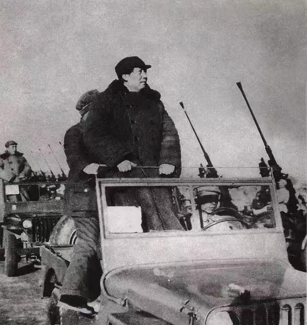 1949年，毛主席率部入驻北京，住在颐和园益寿堂。由于准备不充分，到了午间，叶子
