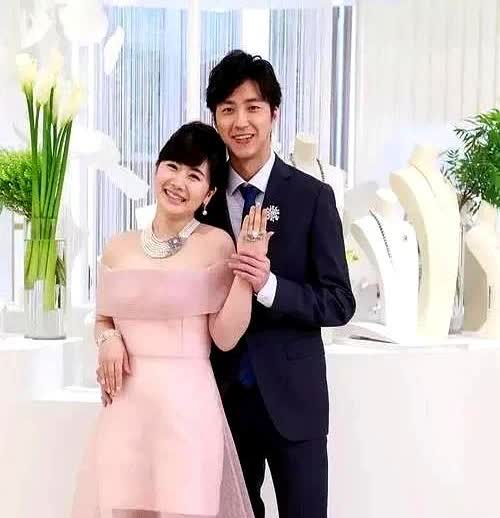 大S去世后，没有汪小菲供养，具俊晔连房贷都供不上了；江宏杰和福原爱离婚后，也供不