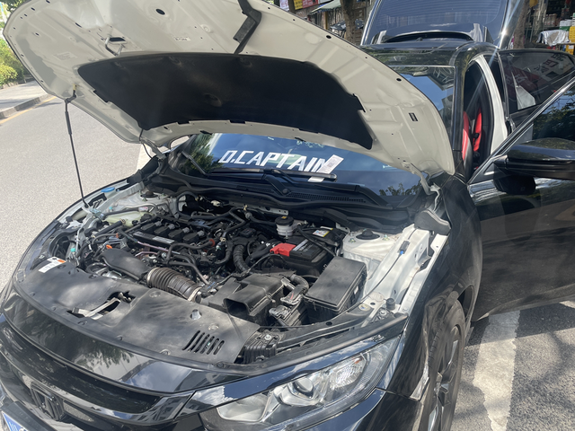 思域FK7故障灯亮了
头一回给我扔马路上了